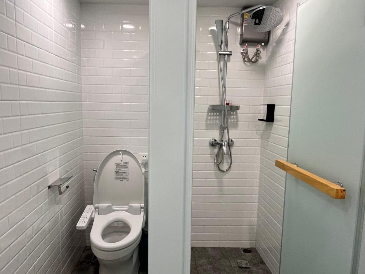 Ease Me Residence Hat Yai Bagian luar foto