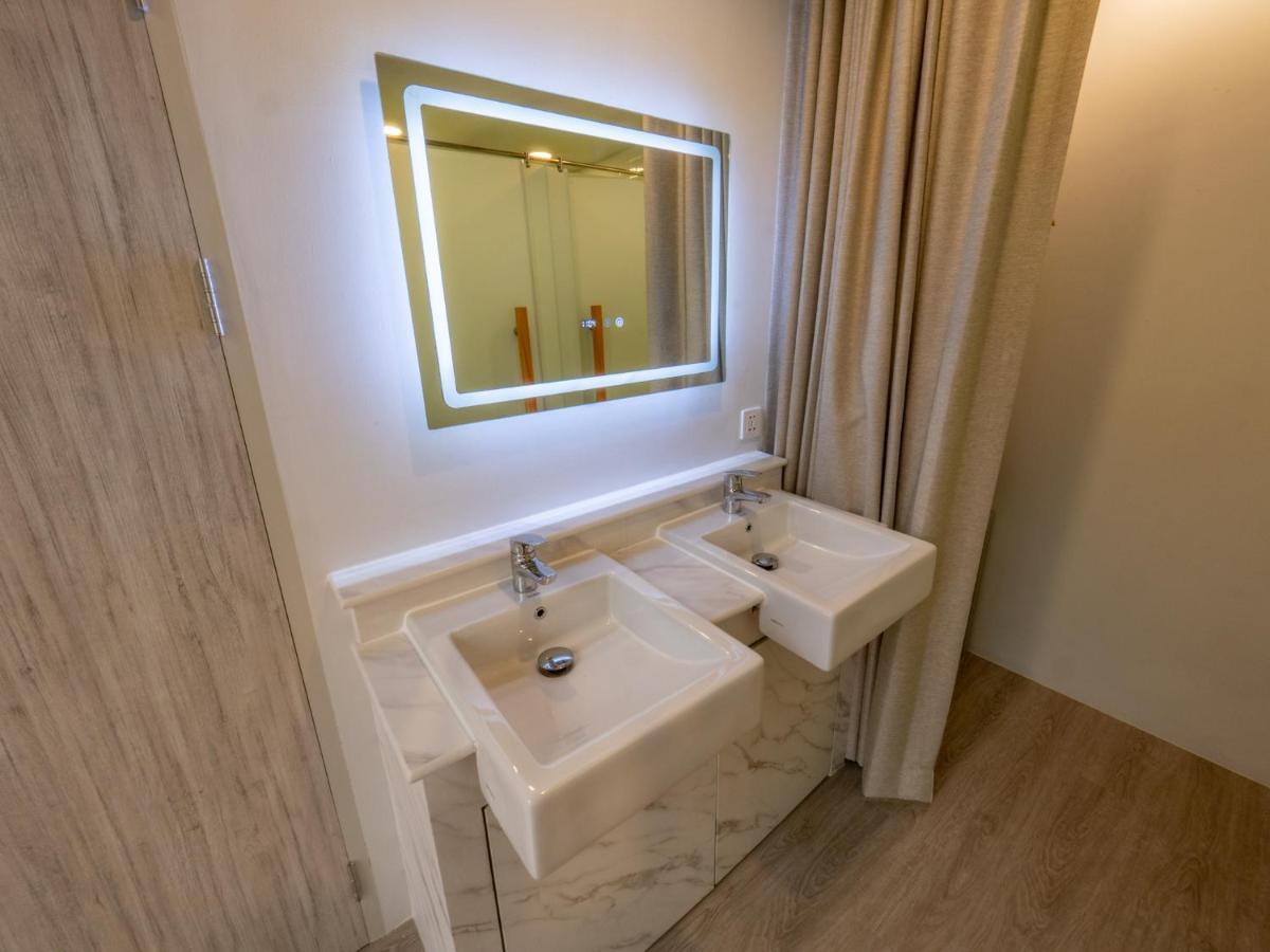 Ease Me Residence Hat Yai Bagian luar foto